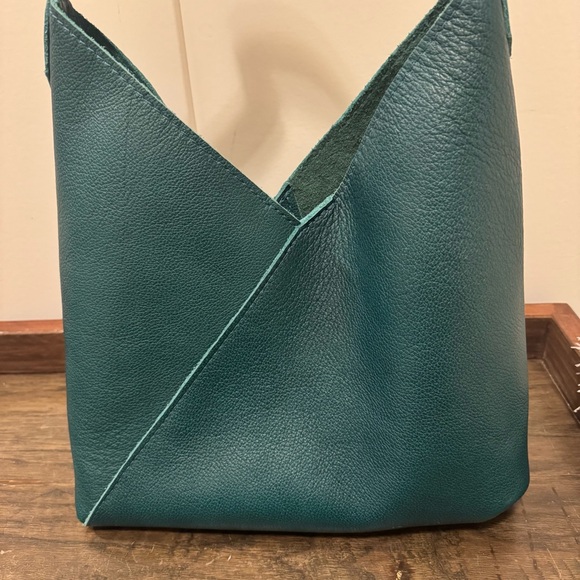 Portland Leather Goods Large Naomi Shoulder Bag in Sea Glass - Picture 3 of 9